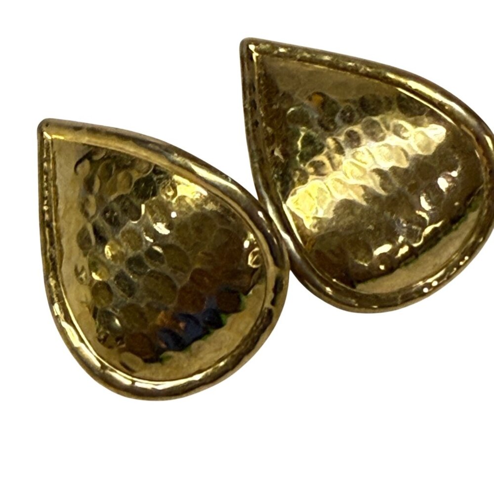 Hammered Gold Tone Teardrop Clip-On Earrings Simple Elegant Design Vintage Retro